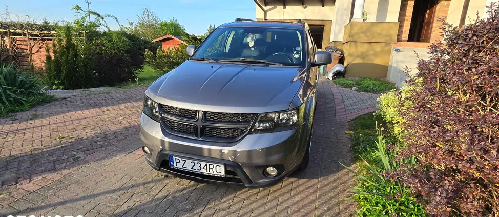 samochody osobowe Fiat Freemont cena 33500 przebieg: 263000, rok produkcji 2012 z Gniezno